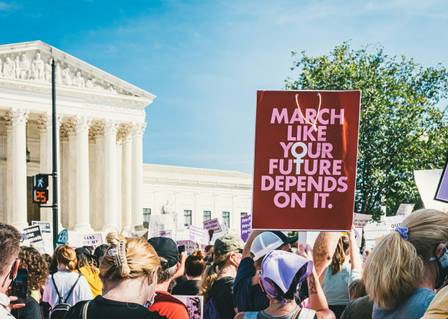 El Grupo Mixto, con 8 diputad@s, presenta más iniciativas parlamentarias sobre igualdad de género que el PP con 137